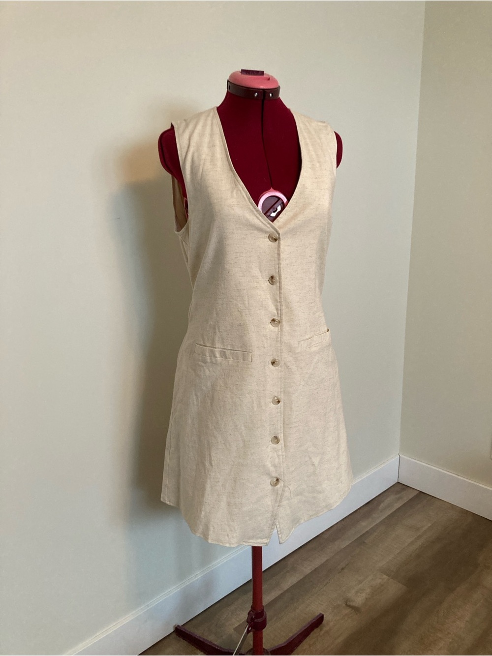 FRNCH Beige Tag Set with Soft Cream Tone
